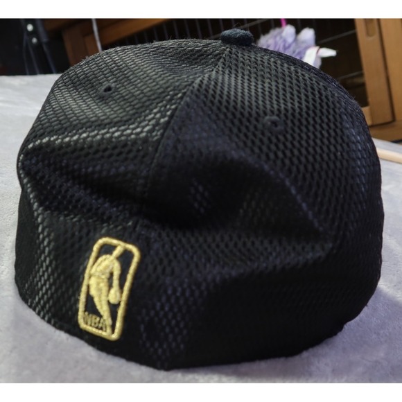 New Era 59Fifty Charlotte Hornets NBA SnapBack Men's Hat Gold Emblem‎ Suede Brim - Picture 6 of 9